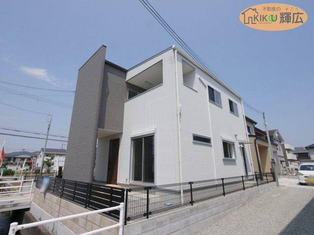 外観：328000498468