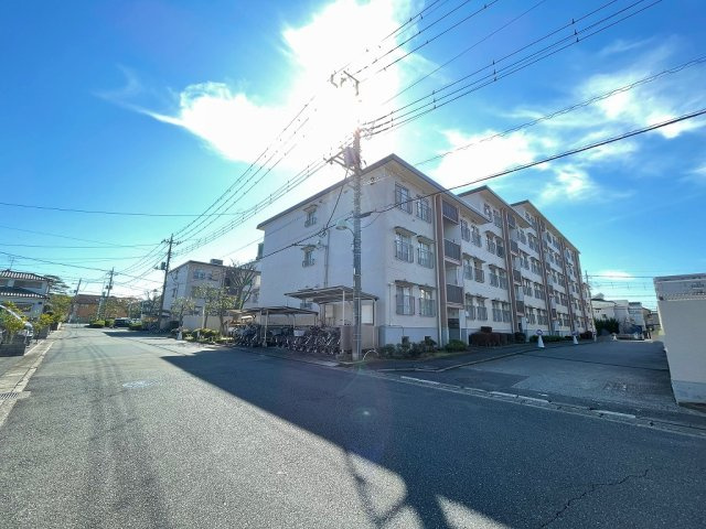 越谷ファミールハイツ弐号棟
