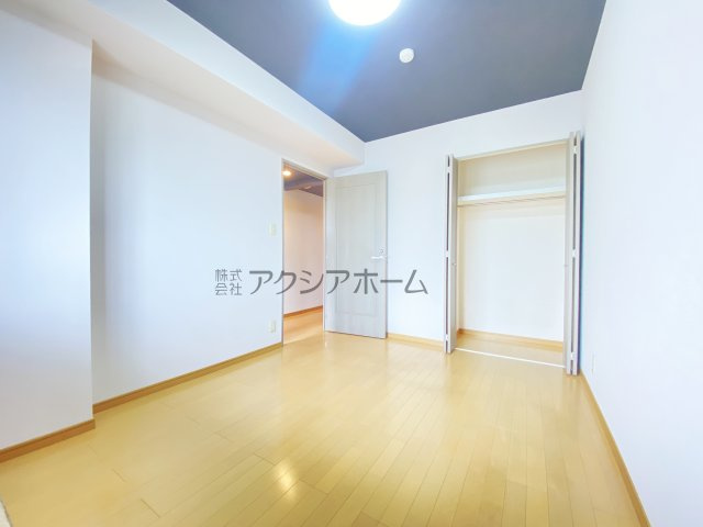洋室　5.6帖