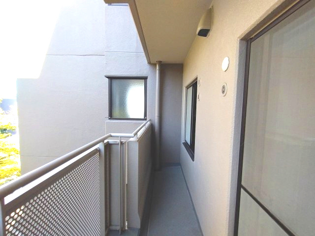 バルコニー　ご都合のよろしい日時に現地をご案内させて頂きます！是非、お問い合わせお待ちしております!!