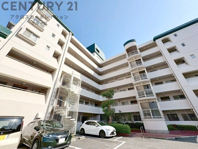 鉄筋コンクリート造6階建て