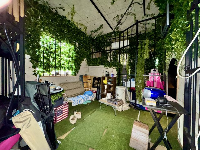 1Fの多目的に利用できるお部屋です。　大きな荷物を置いたり、もちろんお部屋としてもお使い頂けます。