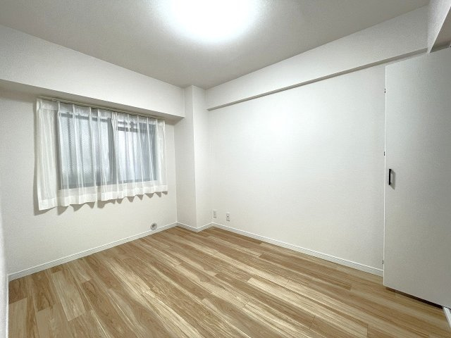 シンプルな洋室は、幅広い用途でお使いいただけます。　