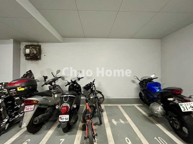 【バイク置場】最新の空き状況や費用などの詳細は担当スタッフまでお問い合わせください。