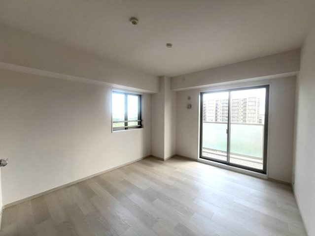 【before】個人の部屋や寝室として使える洋室です