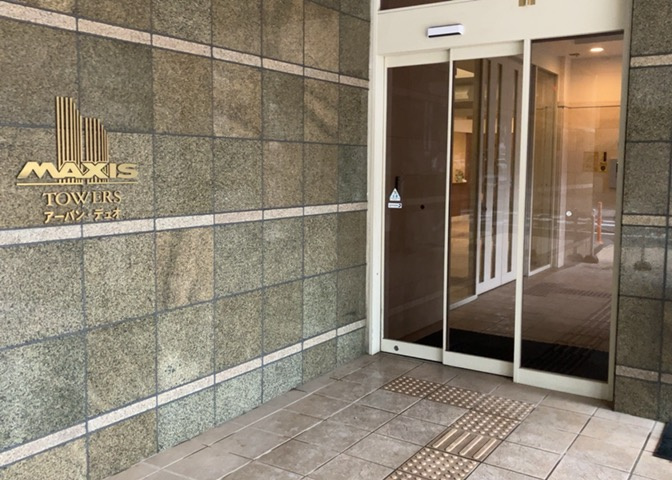 マンションのエントランスには、もともと風よけや防犯の役割がありますが、マンションによって宅配ボックスなどの設備が備わっている所もあります。日々の生活をイメージしながら生活しやすさをチェックしましょう。