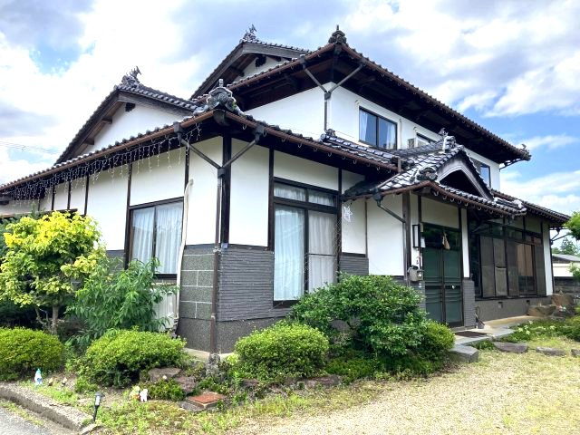 外観：328000656677