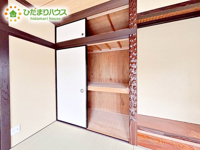 奥行きが広い収納スペースなので、お布団も楽々しまえますね！！