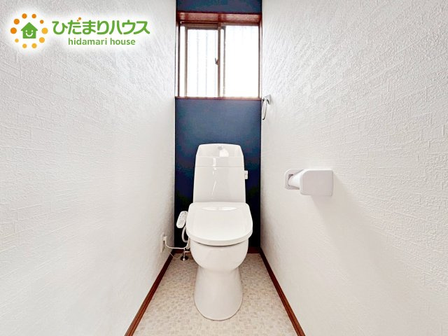 小窓で湿気やニオイがこもりがちなエリアもしっかり換気を行えるため、毎日気持ち良く快適で衛生的な状態をキープできます♪