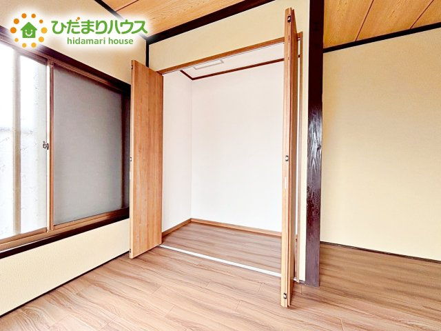 散らかりがちな室内の整理整頓にとても役立つクローゼットを完備！お部屋が綺麗だと心がスッキリしますね♪