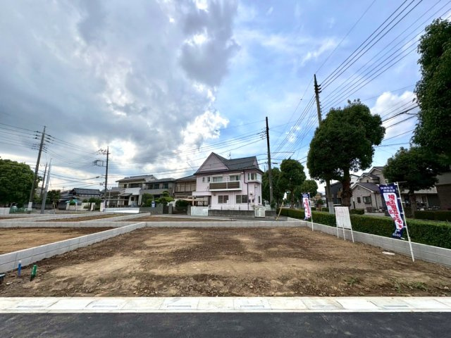■E区画　■自由設計で理想の住まいを実現できる注文住宅用地！　■現地と合わせて当社施工現場のご見学も可能です！