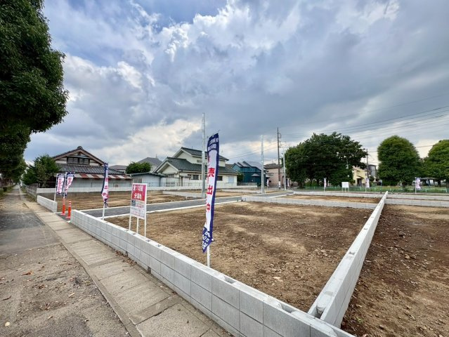 ■E区画　■自由設計で理想の住まいを実現できる注文住宅用地！　■現地と合わせて当社施工現場のご見学も可能です！