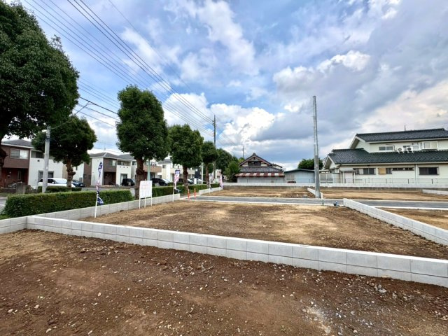 ■E区画　■自由設計で理想の住まいを実現できる注文住宅用地！　■現地と合わせて当社施工現場のご見学も可能です！