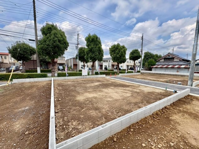 ■E区画　■自由設計で理想の住まいを実現できる注文住宅用地！　■現地と合わせて当社施工現場のご見学も可能です！