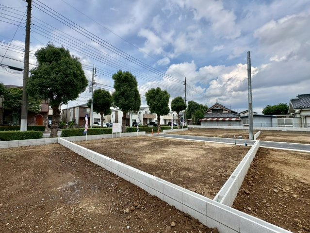 ■E区画　■自由設計で理想の住まいを実現できる注文住宅用地！　■現地と合わせて当社施工現場のご見学も可能です！