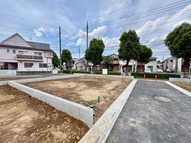 ■E区画　■自由設計で理想の住まいを実現できる注文住宅用地！　■現地と合わせて当社施工現場のご見学も可能です！