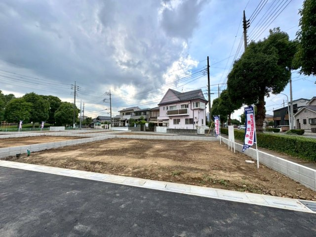 ■E区画　■自由設計で理想の住まいを実現できる注文住宅用地！　■現地と合わせて当社施工現場のご見学も可能です！