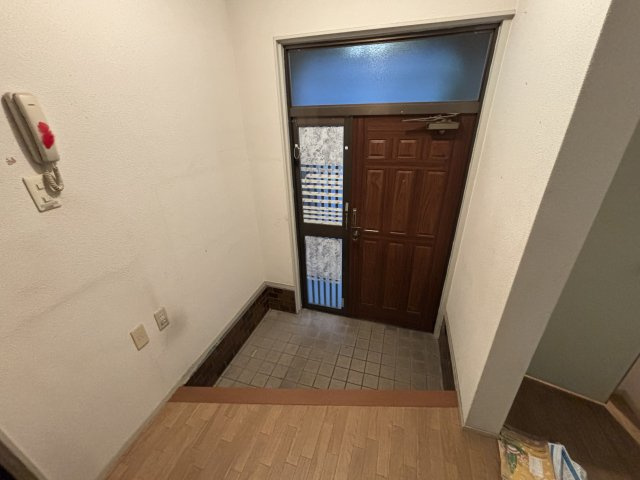 毎日通る玄関はこちらです