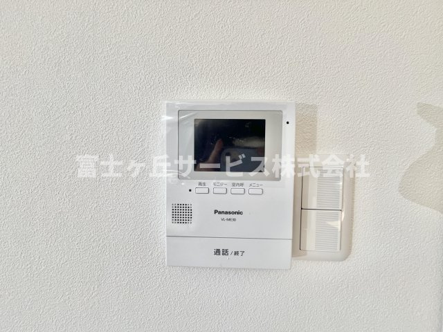 TVモニター付きインターホンです