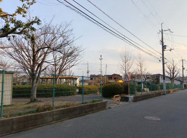 日吉台中央公園　約500m(徒歩約7分)