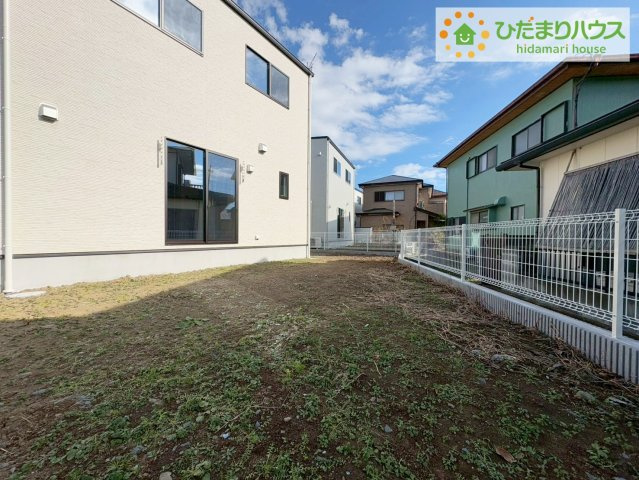 お庭付物件になります！お庭遊びや、プールなどお子様も大喜び(^^)