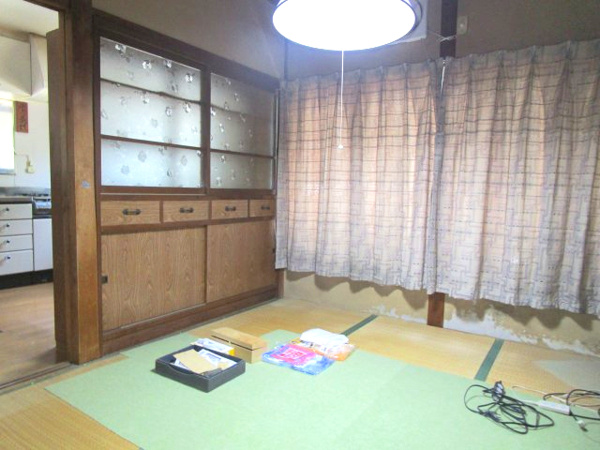 【高山市三福寺町の中古戸建ての和室】