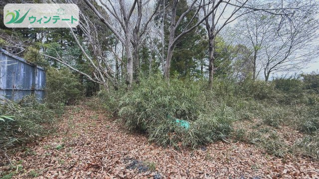 敷地面積181.52？（約54.91坪）のゆとりある土地で、陽当たり・風通しも良好。ぜひ現地でご体感ください。