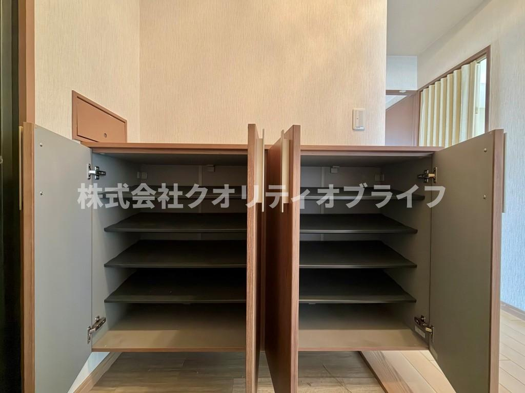 シューズボックス