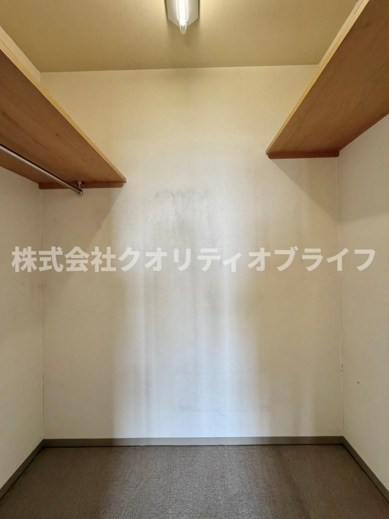 14階、6.5帖の洋室にあるWIC