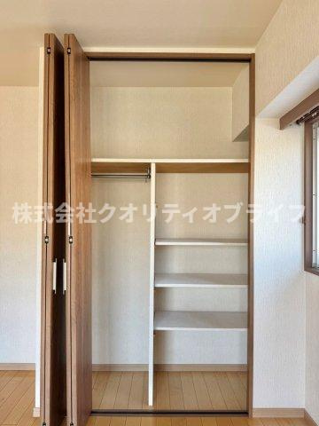 5.9帖洋室の収納