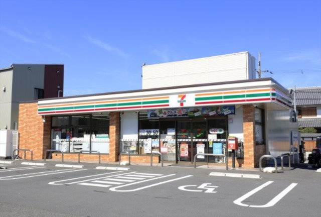 セフ?ンイレフ?ン香芝西真美店　現地写真
