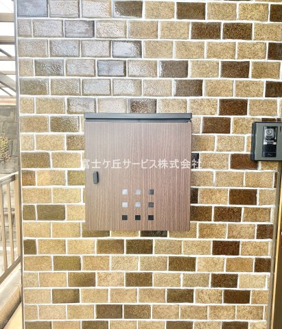 玄関ポスト