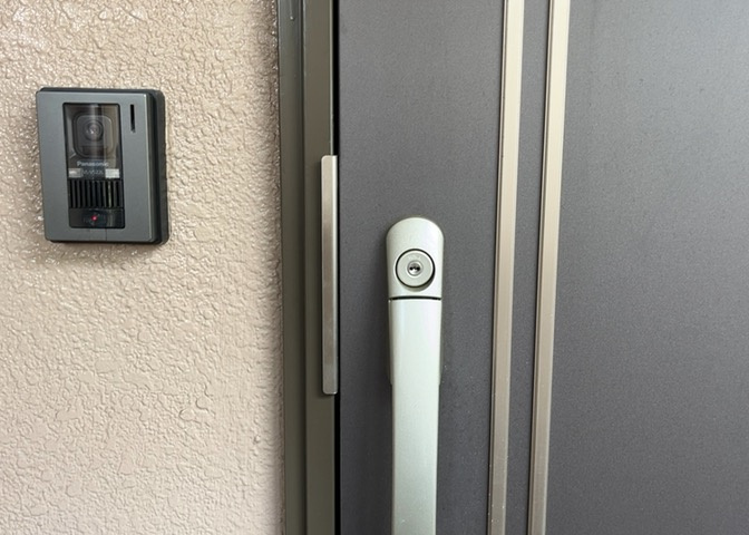 当然のことではありますが、オートロックやセンサーライト、ホームセキュリティーなどの防犯設備があれば、小さいお子様がいるご家庭も安心ですよね！まず物件購入の際は、防犯設備もチェックするようにしましょう。