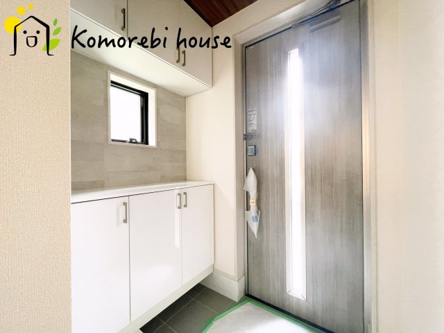 シンプルで使いやすい玄関です