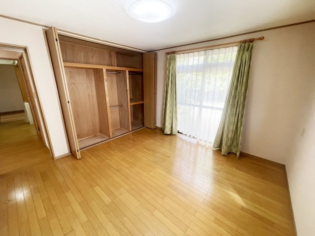1階洋室約8帖です。