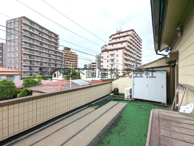 バルコニーに広く、使い勝手良好