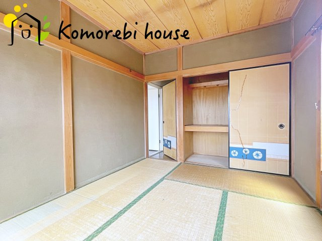 和室、ちょっとしたくつろぎスペースにいかがでしょうか