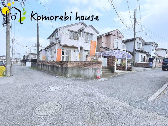 前面道路含む現地写真です