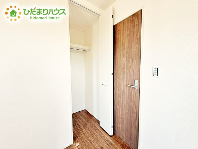 各部屋にしっかり収納を完備しています♪陽当たりの良い部屋で落ち着いた時間が過ごせます。