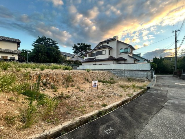 第一種低層住居専用地域に位置する住宅用地