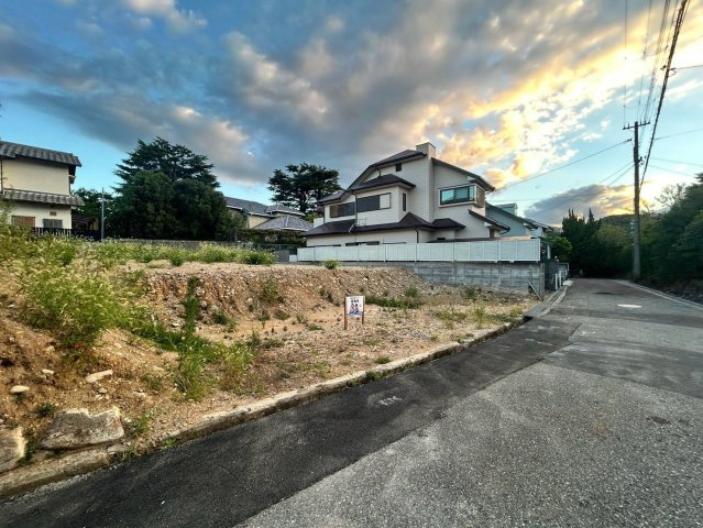 平屋や二世帯住宅、広い庭付き住宅など多彩なプランを検討可能