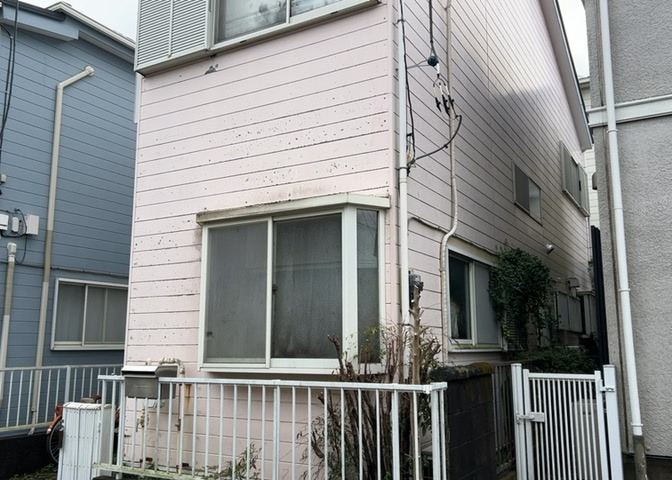 物件の詳細については、現地を見てわかること以外に、役所や法務局などで調べないとわからないことがあります。そのため、現地に行く場合は、もしこの物件を買ったらどのような生活ができるかをイメージしましょう。
