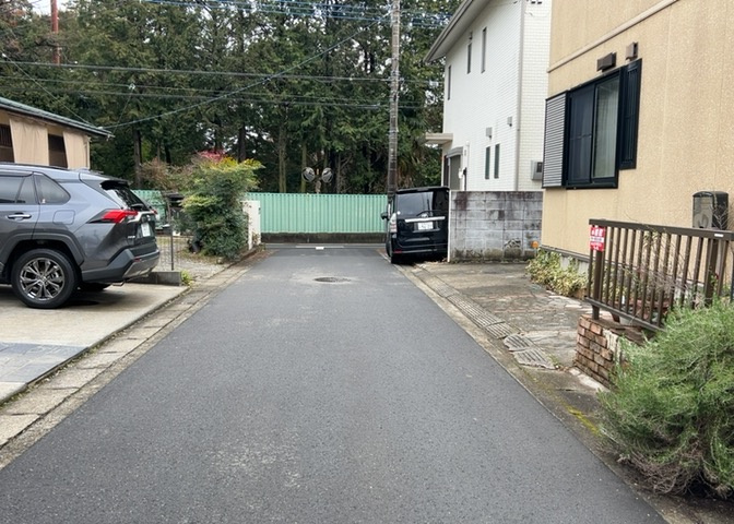 眺望を気にして物件を探す場合、前面に建物が建っていないか現地で確認しましょう！前面に建物があると景色はもちろん、日当たりや風通しにも影響が出てきます。住んだ時のことを想像しながら現地見学をしましょう。