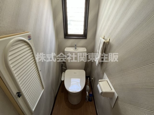 ゆったりとした空間のトイレです