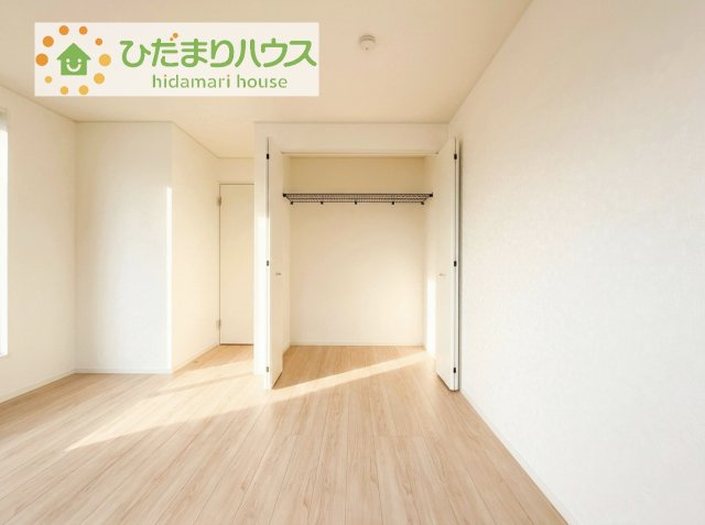 お洋服の多い女性に人気！収納力の高いクローゼット付き☆彡