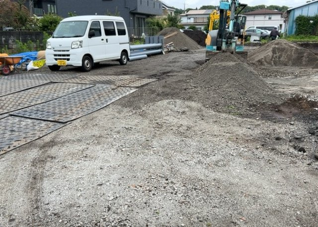 家を建てる前提で土地を探している場合、地盤の丈夫さは譲れない条件の一つです。地盤が脆弱だと追加工事が必要となります。また、過去に地盤沈下や液状化現象を起こした土地は、できるだけ避けた方がいいでしょう。