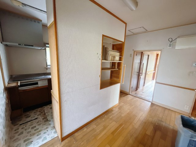■キッチン｜大きなお鍋や調理用具のも出し入れラクラクな収納がたっぷり！毎日使う場所だからこそ、無理のない姿勢で作業できるのは嬉しいポイントですね(*＾＾*)♪
