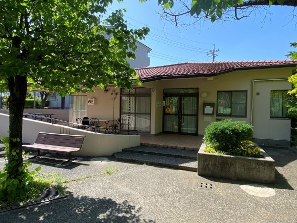 敷地内にある管理事務所