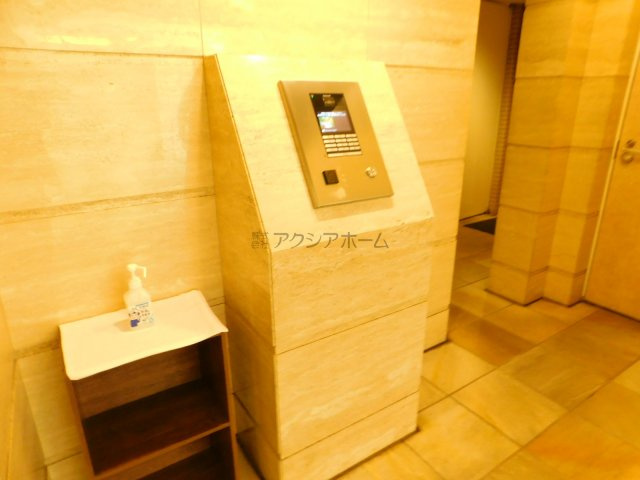 オートロック完備