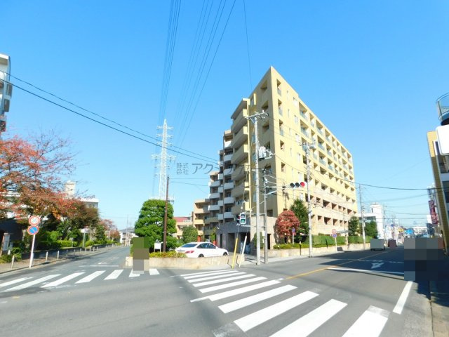 前面道路広く開放感ある立地